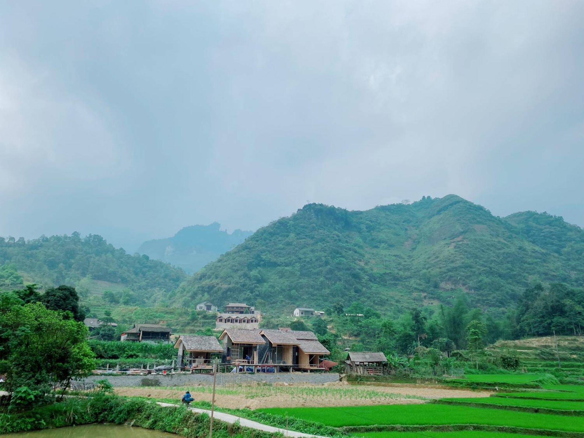 Duy Homestay Du Gia Làng Cac Exteriör bild