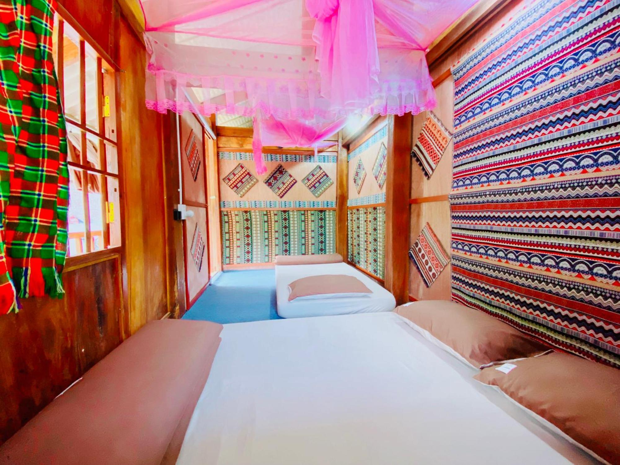 Duy Homestay Du Gia Làng Cac Exteriör bild